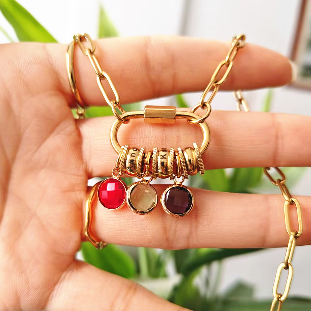 Birth Flower Necklace - Collana con ciondolo con nome moschettone