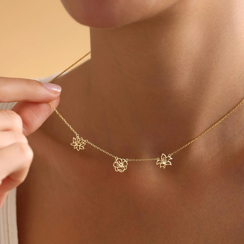 Collana personalizzata con fio - Birth Flower Necklace recensione e prezzo